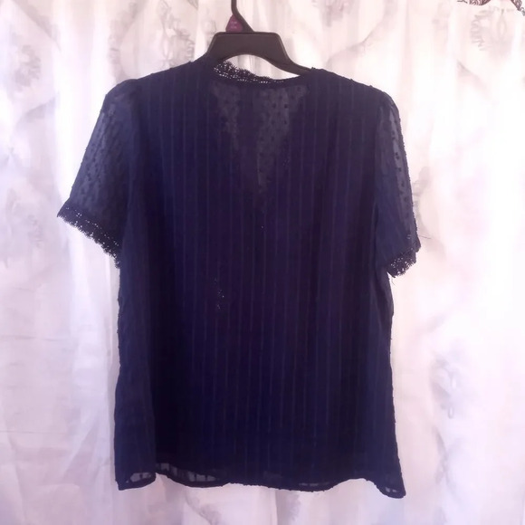 *New blouse size xl ( box V  ) - Picture 3 of 4
